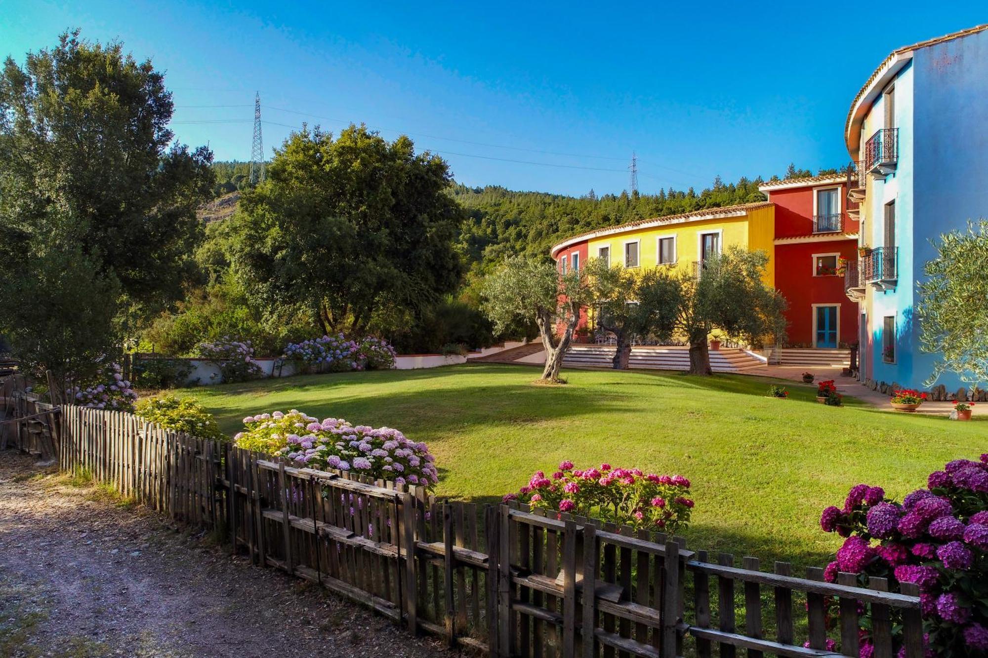 Eco Hotel Orlando Sardegna Villagrande Strisaili Extérieur photo
